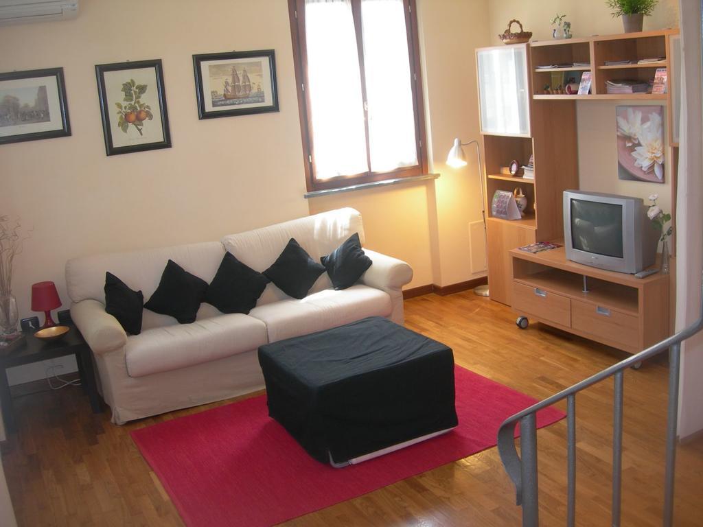 Apartamento La Rondine Lucca Exterior foto